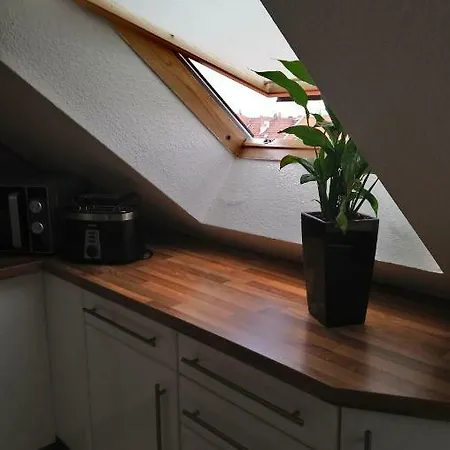 Mit 2 Schlafzimmern Und Parkplatz * Erfurt