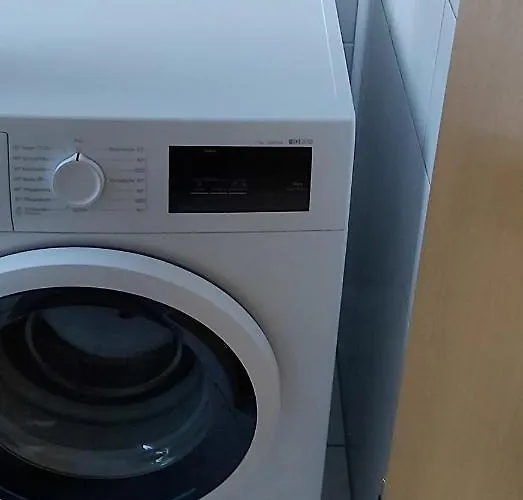 Mit 2 Schlafzimmern Und Parkplatz Erfurt