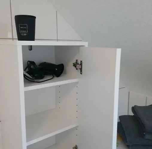 Mit 2 Schlafzimmern Und Parkplatz * Erfurt